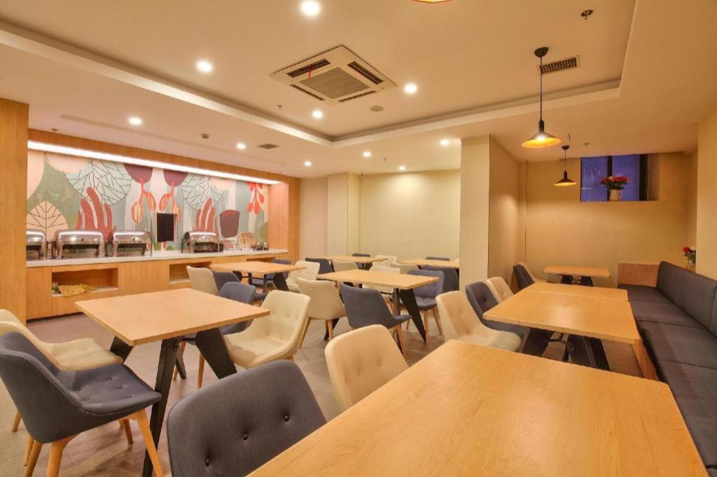 Hanting Hotel Ningbo Tian Yi Square Newbranch Exterior foto